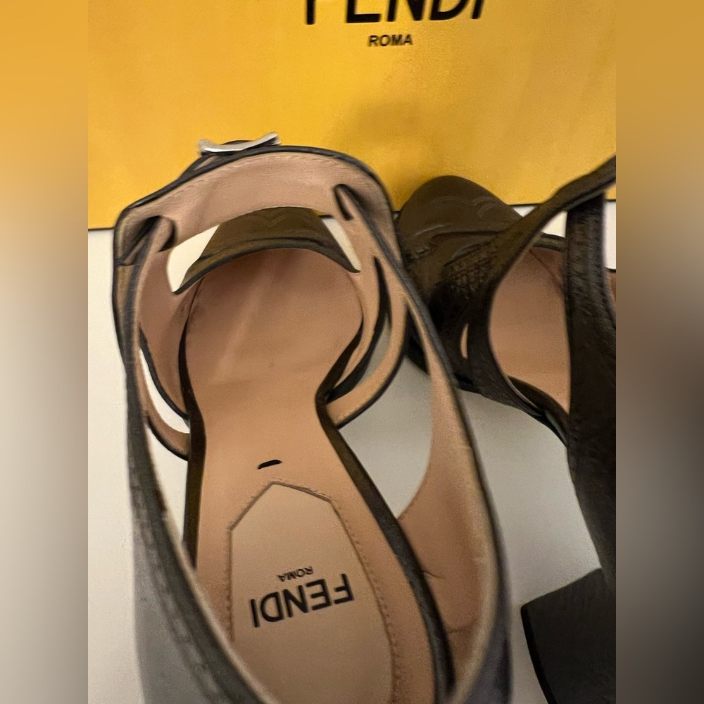 Authentic Fendi Charcoal Cut-out Mary Jane Pumps, Size 7 - Picture 13 of 14